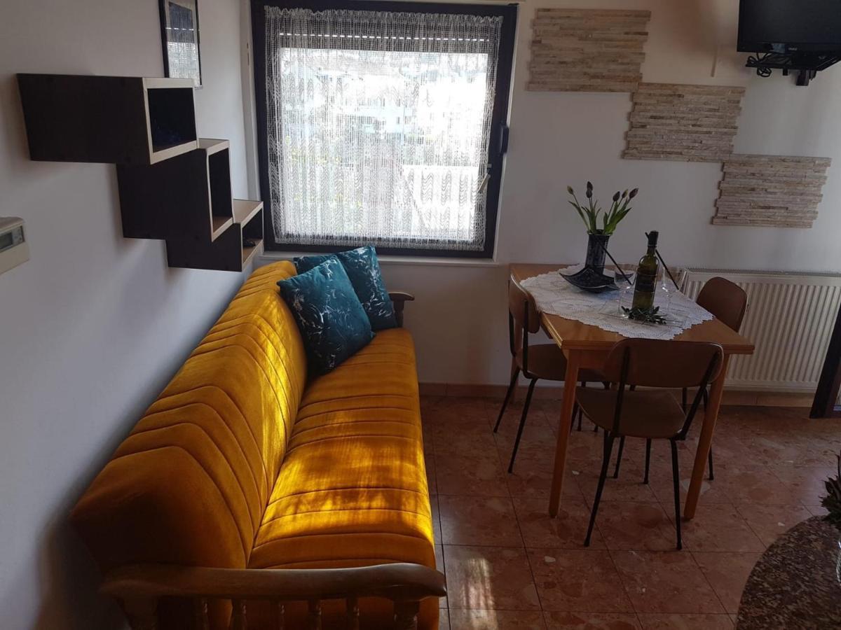 Apartments Marija Nada 马林斯卡 外观 照片