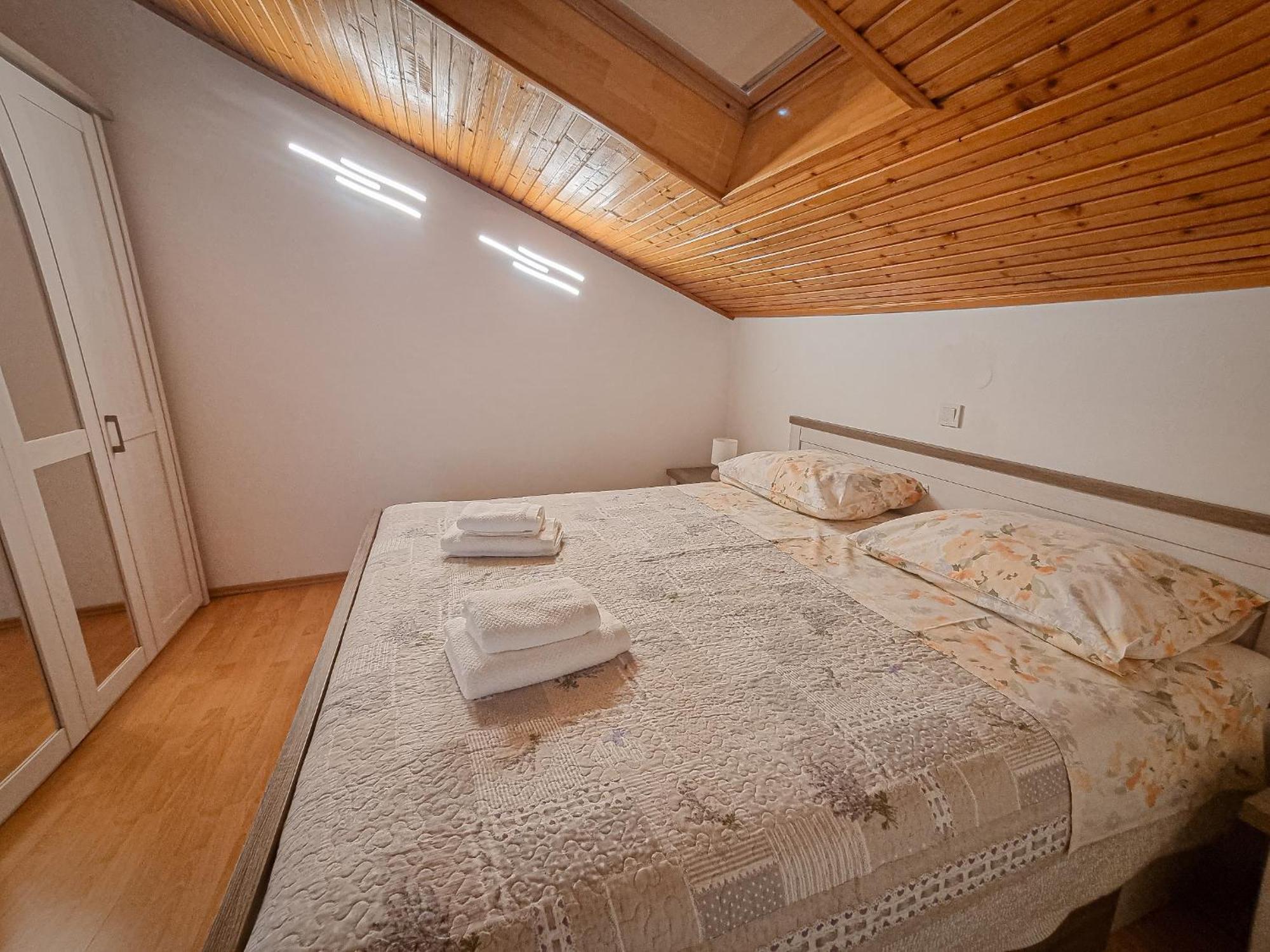 Apartments Marija Nada 马林斯卡 外观 照片